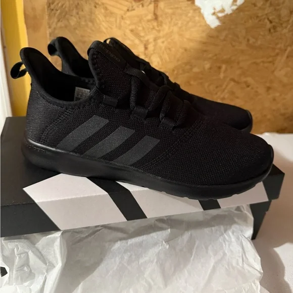 Adidas Womens CLOUDFOAM Sneakers - Picture 2 of 8